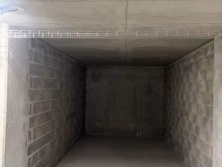 à louer place de parking