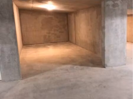 loue place de parking boxer pmr