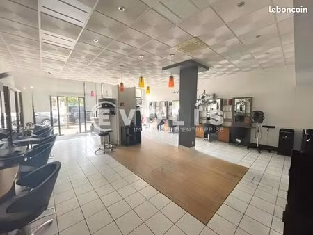 local commercial 94 m²