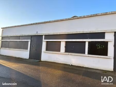 local 320 m² le mesnil-saint-denis