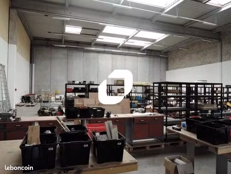 local d'activité 356 m²