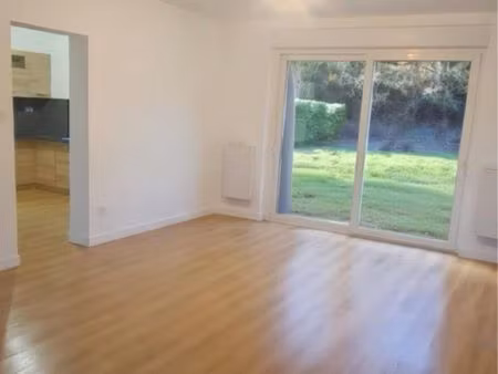 loue maison 3 chambres avec jardin et garage