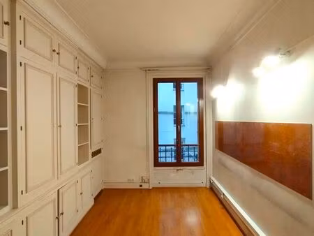 bureau en plein coeur du 15° arrondissement de paris