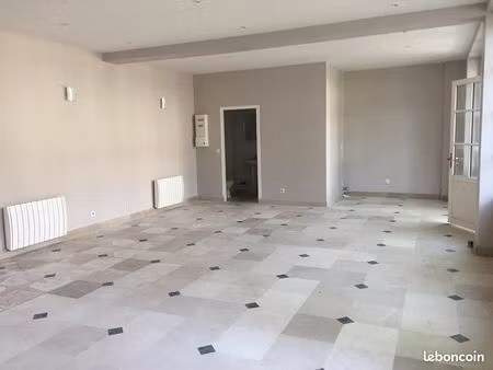 local commercial 65 m² barbizon