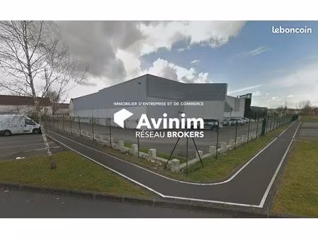 local commercial 450 m² claye-souilly