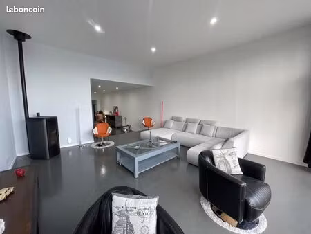 maison 8 pièces 471 m²