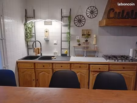 a louer maison village fleurieux