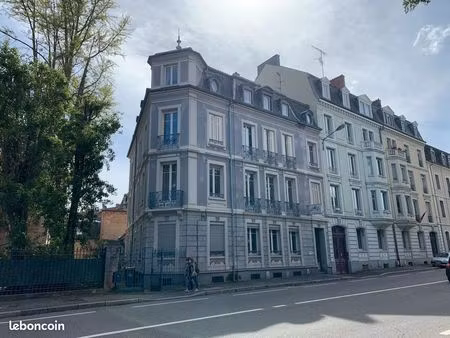 bureaux / locaux professionnels 234 m² – proche gare – accès pmr