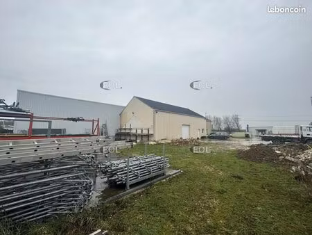 local bureaux 296 m²