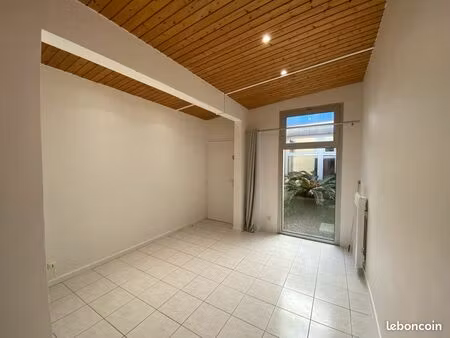 bureau à louer - centre paramédical