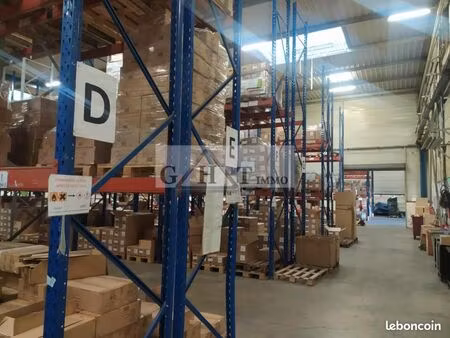 local bureaux 3 680 m²