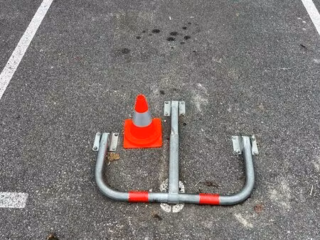 lots 6 place de parking