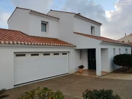 maison 6 pièces 145 m²