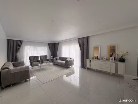 maison 5 pièces 154 m²