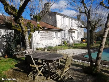 maison 6 pièces 155 m²