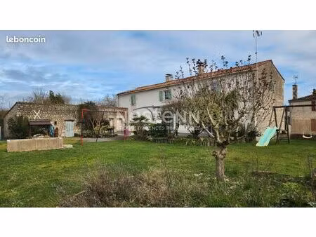 propriété 6 pièces 166 m²