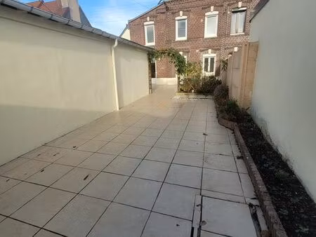 particulier vend maison 62m2 sans travaux avec grand garage 3 voitures possible 4ème véhic