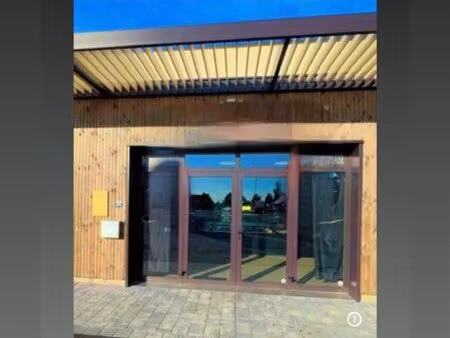 fond de commerce avec matériel de boucehrie neuf prêt à l’emploi