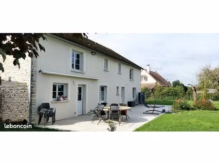 maison ancienne rénovée avec dépendances