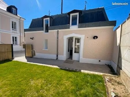 f2 maisonnette 41m2 rénovée jardin a 20 minutes de l'aéroport paris cdg