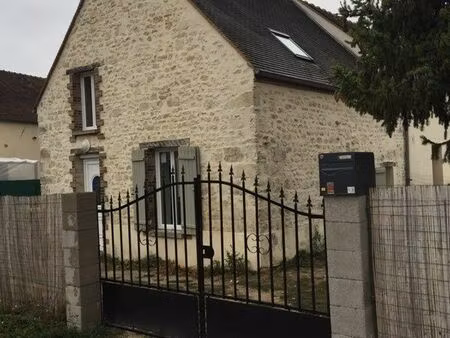 limite 77/45 a dordives maison 3 pièces 889 libre de suite