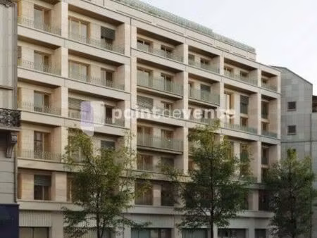 local commercial 266 m²