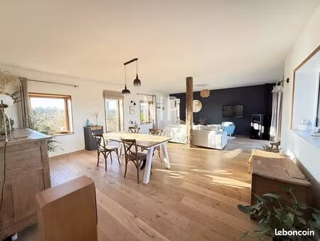 maison 5 pièces 169 m²