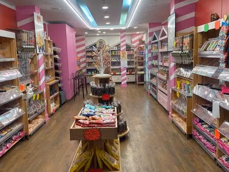 cède fond de commerce dans rue piétonne centre ville