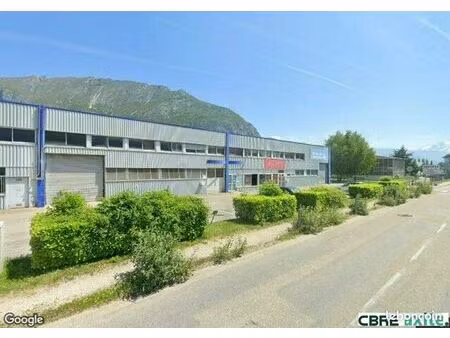 local d'activite 424 m² saint egreve