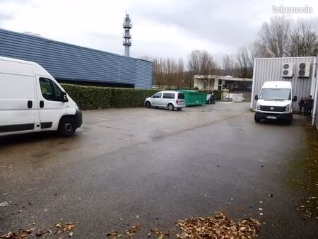 local d'activité 280 m²