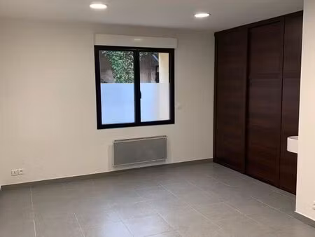 local professionnel a louer