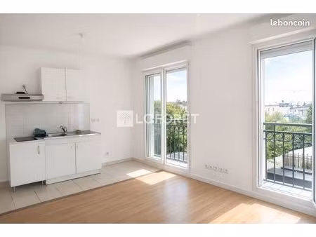 studio 1 pièce 29 m²