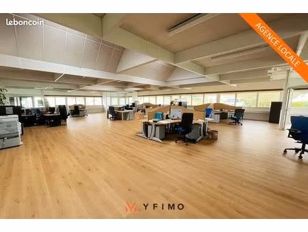 bureaux 518 m²