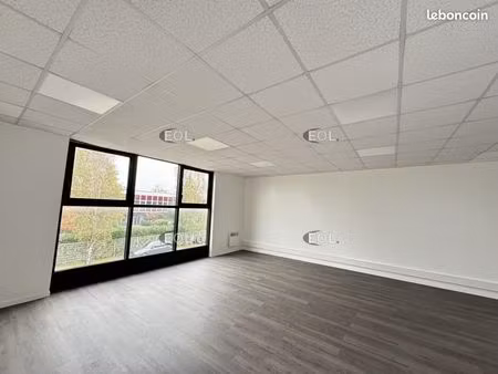 local d'activité 432 m²