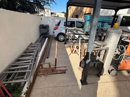 local 56 m² lunel-viel