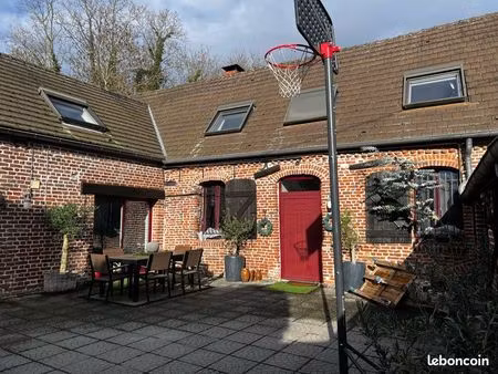 fermette en u en parfait état