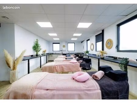 cabinet / salle 45 m² à louer – pôle bien-être & santé