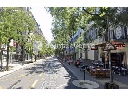 local commercial 32 m²