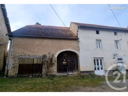 maison 3 pièces 136 m²