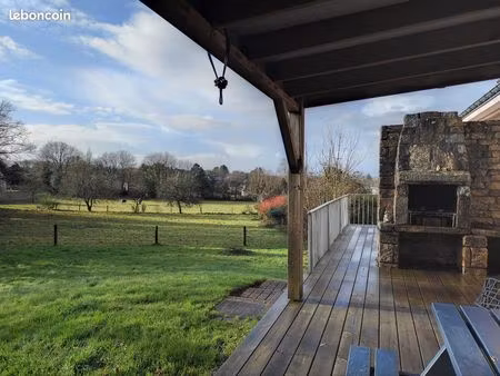 maison 5 chambres avec viede plein pied beau terrain au calme sans vis a vis les commerces