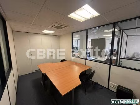 bureaux 116 m²