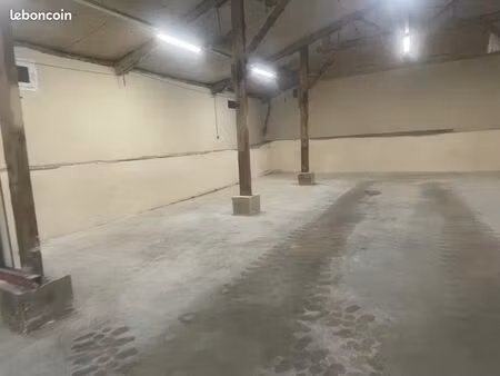 local artisanal entrepôt