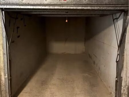 location garage sanary