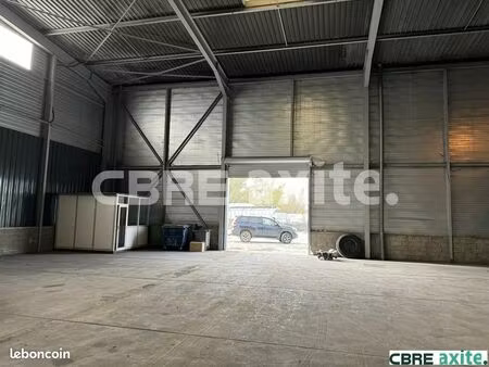 local d'activite 600 m² reventin vaugris