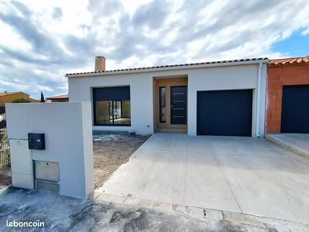 villa 4 pièces 70 m²