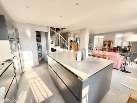 duplex 7 pièces 136 m²