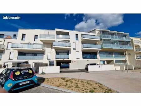 studio 1 pièce 27 m²