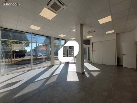 local commercial 76 m²