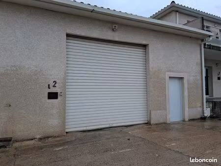 a louer local de 90 m2