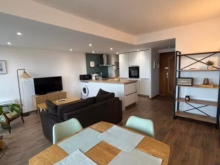 f2 59 m2 hyper centre les sables